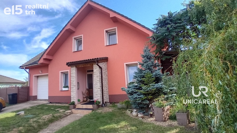 Prodej rodinného domu 233 m², Božice