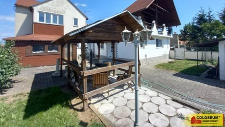 Prodej rodinného domu 220 m², Sebranice