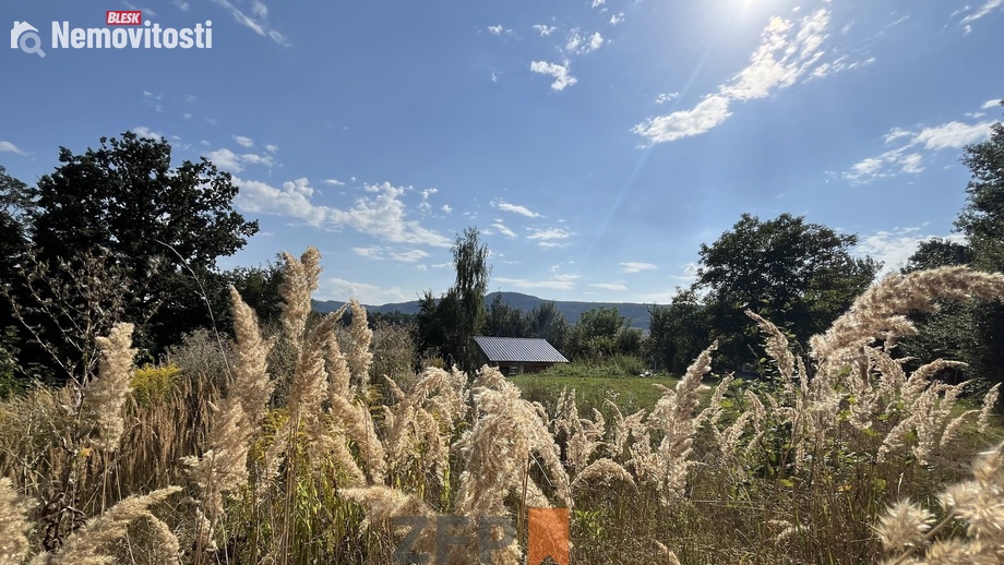 Prodej stavebního pozemku 975 m², Luková - Květná