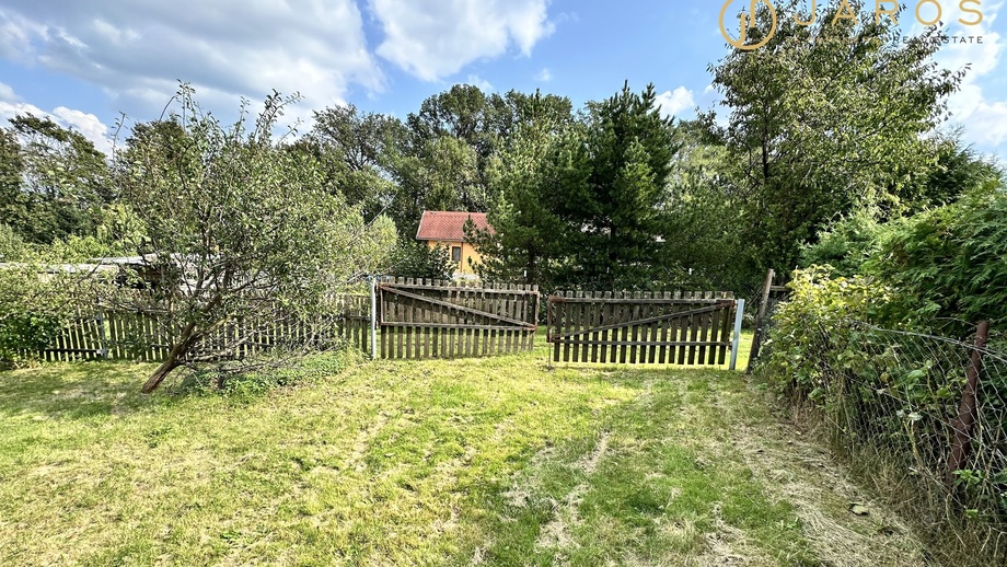 Prodej zahrady 416 m², Jirkov - Červený Hrádek