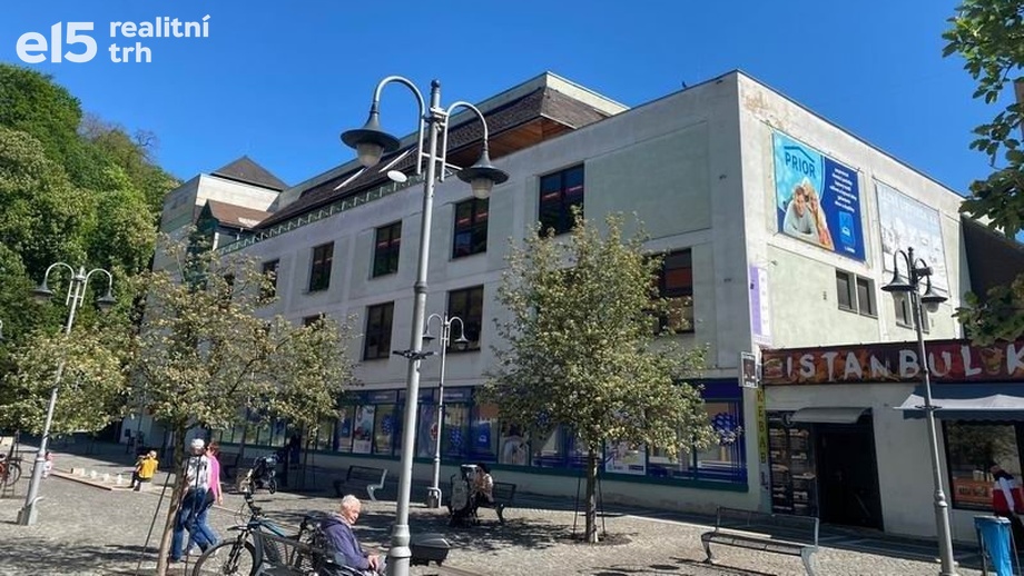 Pronájem obchodní prostory, 500 m² - Náchod