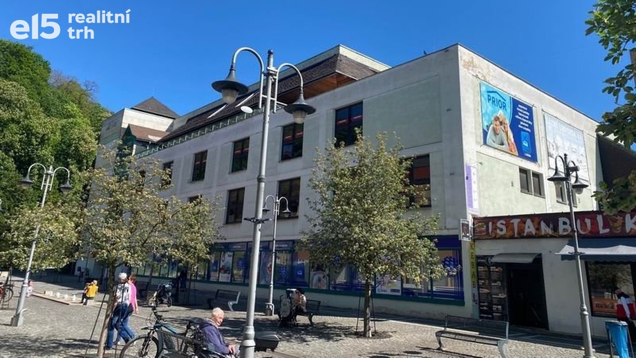 Pronájem obchodního prostoru 500 m², Náchod