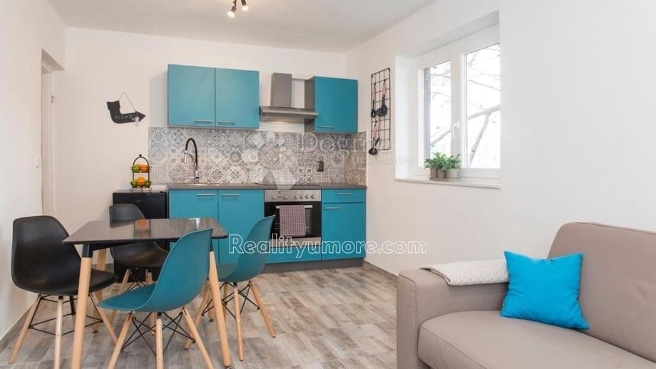 Prodej byty 2+1, 45 m² - Rabac