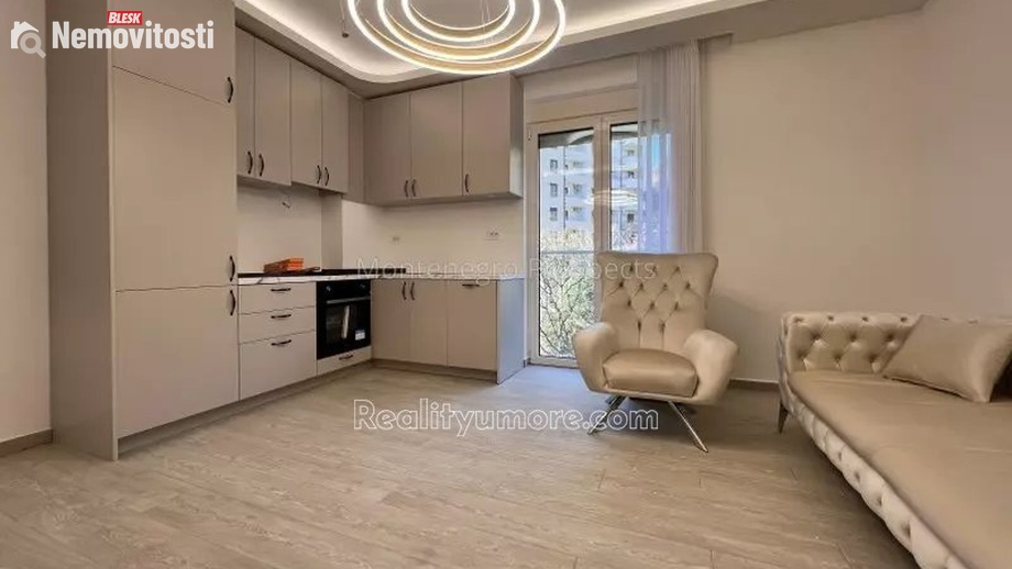 Prodej bytu 2+kk 45 m², Bečići, Černá Hora
