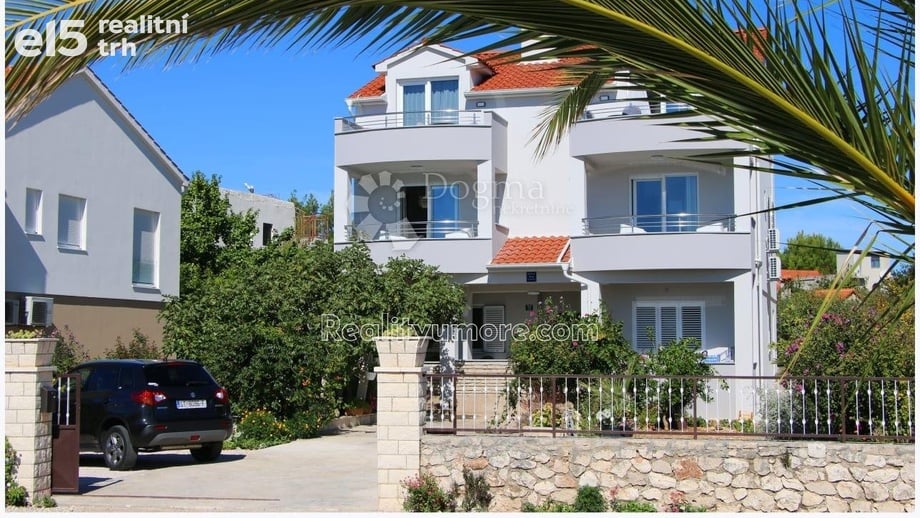 Prodej nemovitosti pro ubytování 310 m², Rogoznica, Chorvatsko