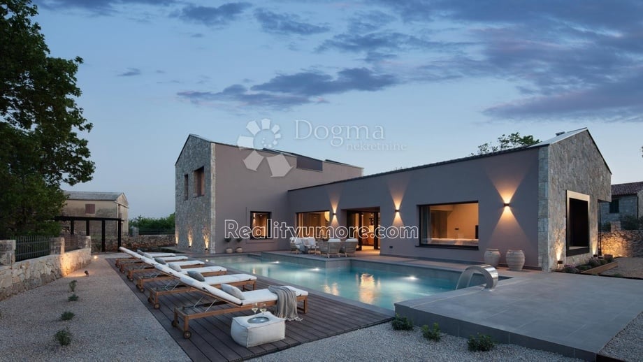 Prodej vila, 220 m² - Krk