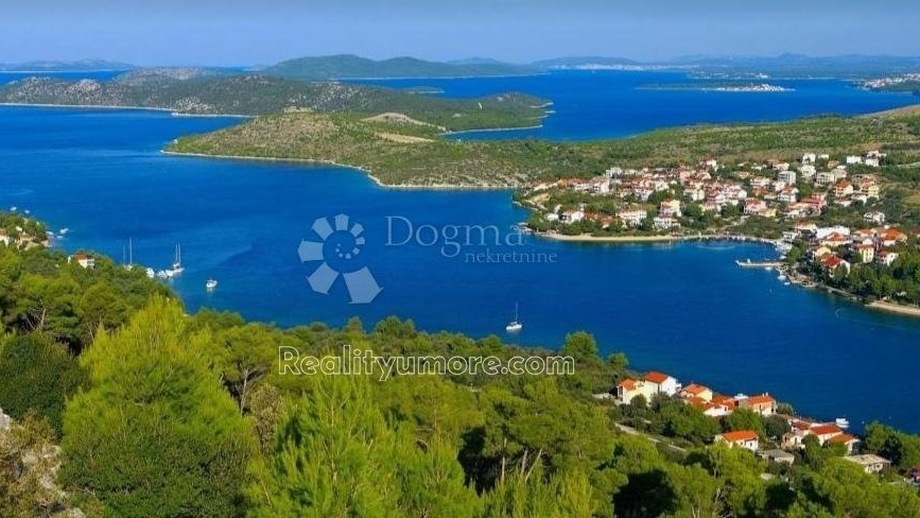 Prodej pozemky pro bydlení, 2 130 m² - Grebaštica