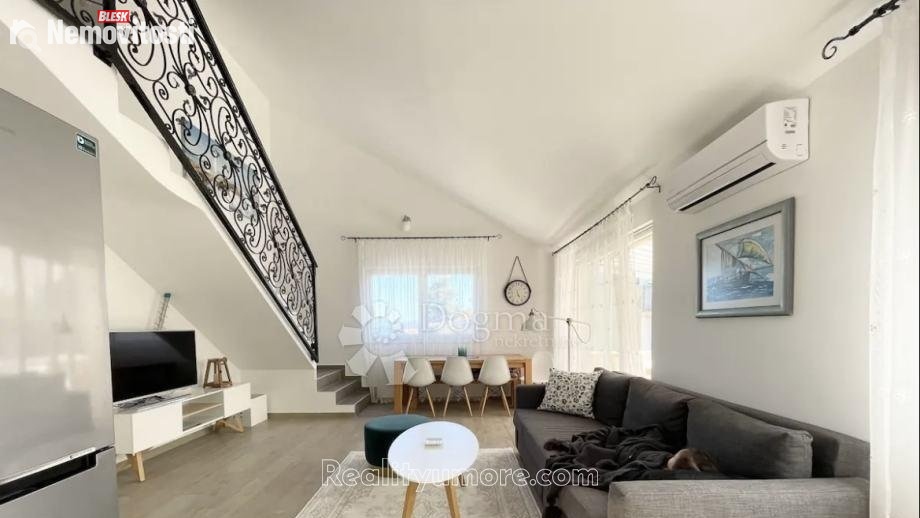 Prodej bytu 3+1 90 m², Stomorska, Chorvatsko