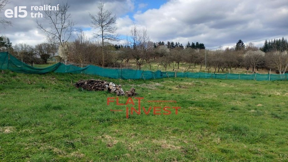 Prodej stavebního pozemku 700 m², Svijany