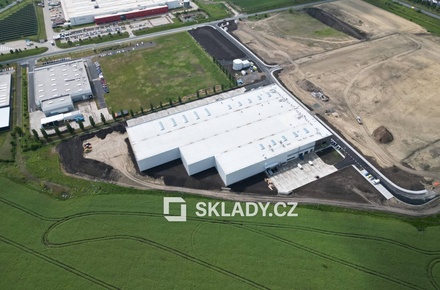 Pronájem skladu 3 500 m², Kolín