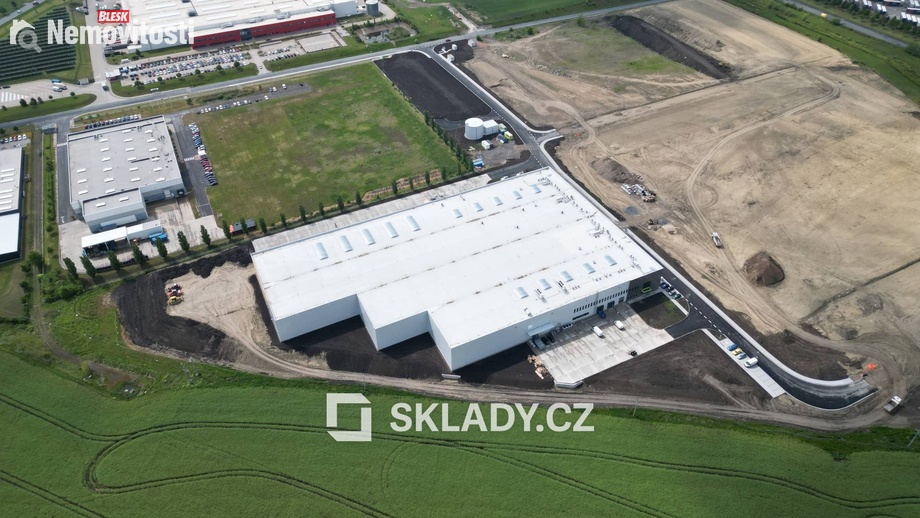 Pronájem skladu 3 500 m², Kolín