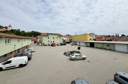 Pronájem skladu 356 m², Želešice