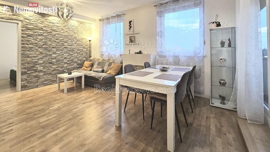 Prodej bytu 3+kk 57 m², Umag, Chorvatsko