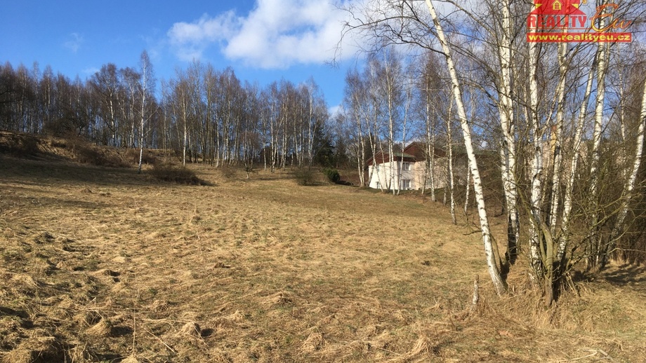 Prodej stavebního pozemku 1 400 m², Bernartice