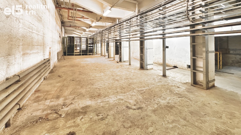 Pronájem sklady, 672 m² - Zlín