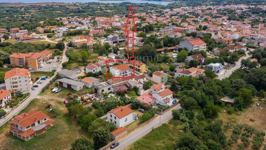 Prodej rodinné domy, 326 m² - Ližnjan