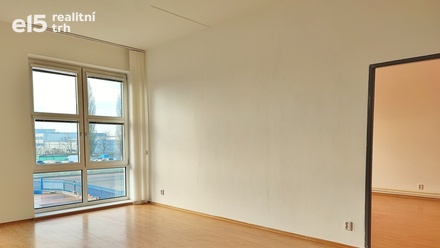 Dvě slunné kanceláře 40 m2, Olomoucká - Brno