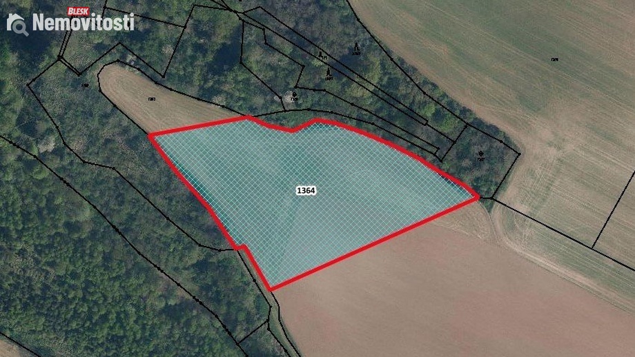 Prodej pole 7 800 m², Kokořín