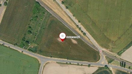 Prodej pole 4 729 m², Běrunice