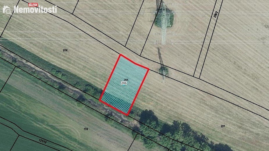 Prodej pole 887 m², Černuc