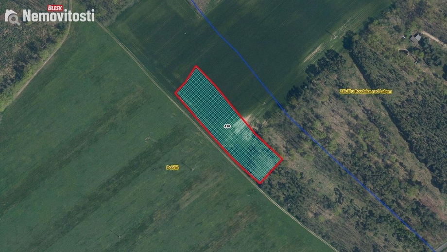 Prodej pole 8 679 m², Dobříň