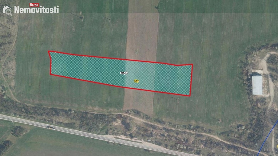 Prodej pole 15 276 m², Uhy