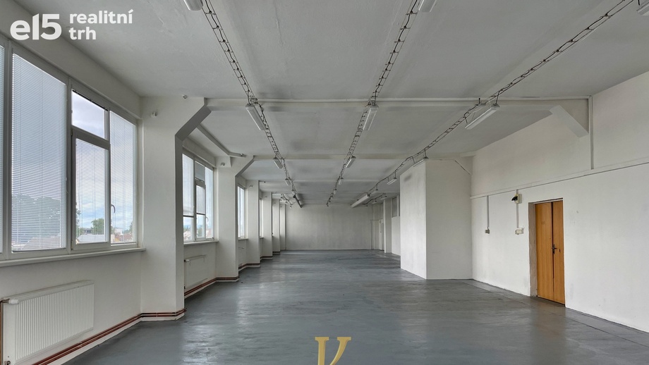 Pronájem skladu 400 m², Olomouc - Lazce