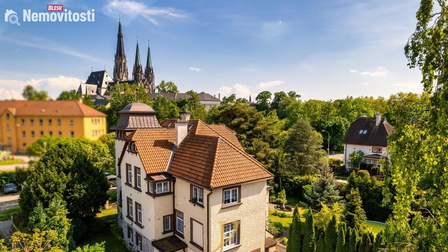 Prodej vily 497 m², Olomouc - Lazce