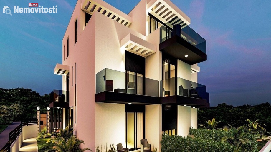 Prodej nemovitosti pro ubytování 980 m², Rogoznica, Chorvatsko