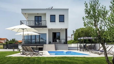 Prodej vily 570 m², Pula, Chorvatsko