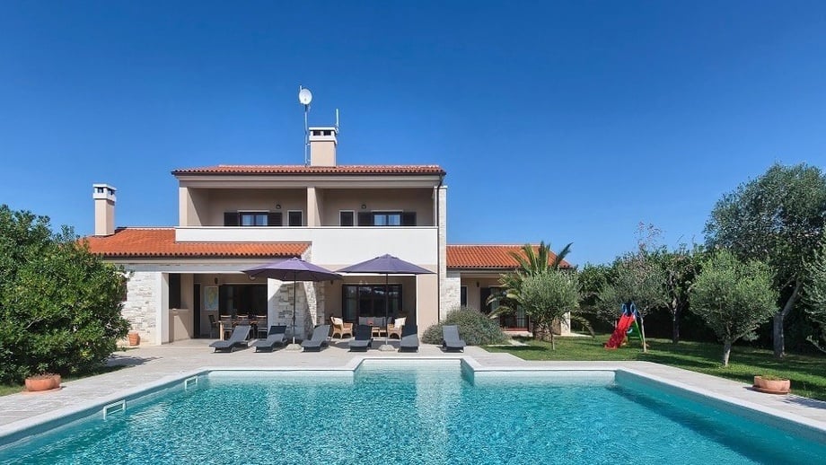 Prodej vila, 400 m² - Pula