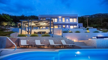 Prodej vily 320 m², Split, Chorvatsko
