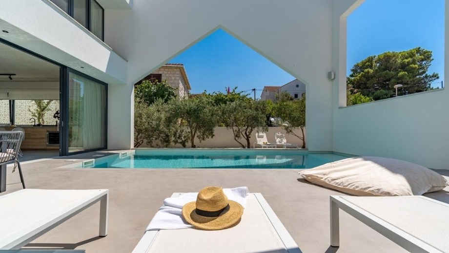 Prodej vila, 366 m² - Brač