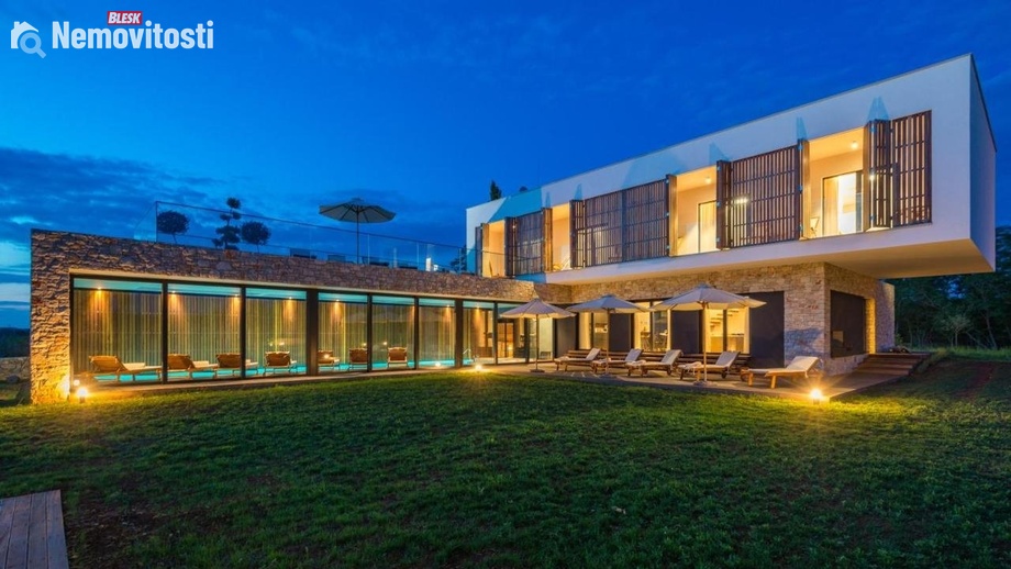 Prodej vily 470 m², Poreč, Chorvatsko