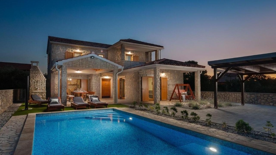 Prodej vila, 262 m² - Ugljan