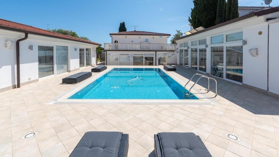 Prodej vila, 286 m² - Umag