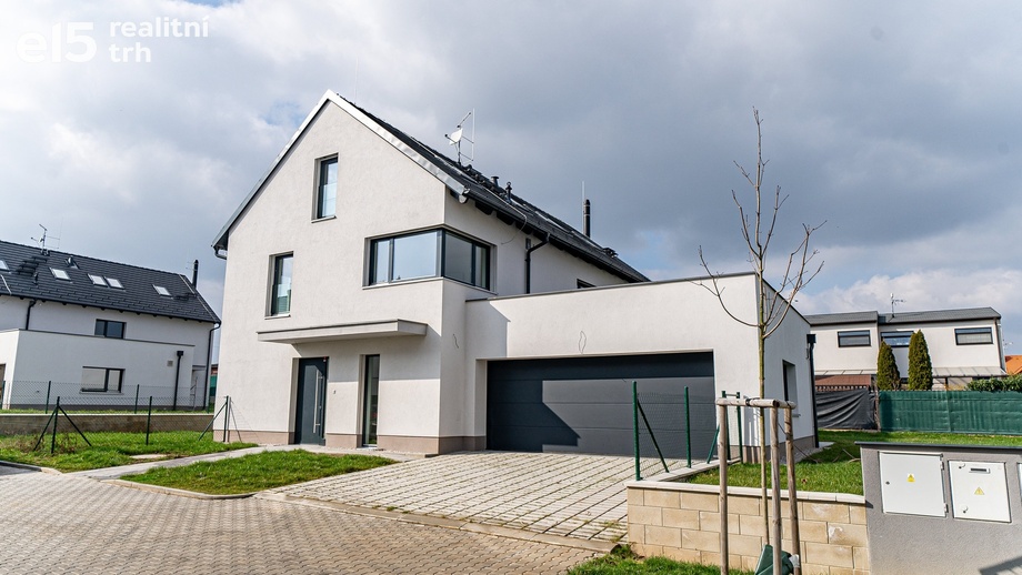 Prodej rodinné domy, 271 m² - Horoměřice