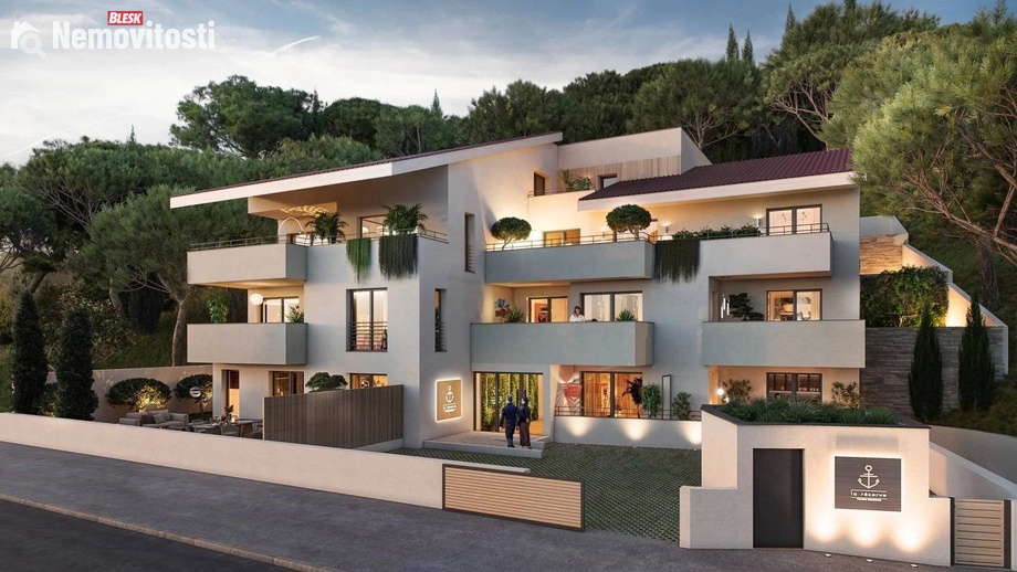 Prodej bytu 4+kk 73 m², Saint-Raphaël, Francie