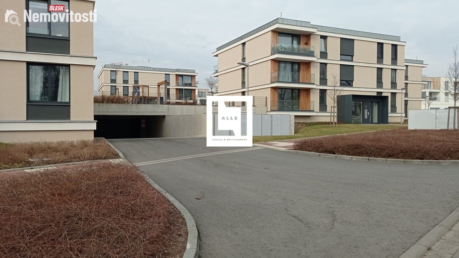 Pronájem garážového stání 15 m², Olomouc