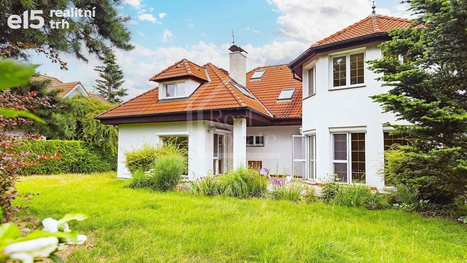 Prodej rodinné domy, 340 m² - Praha - Točná