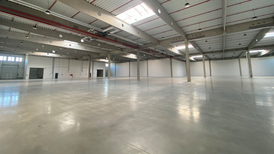 Pronájem sklady, 5 200 m² - Mikulov