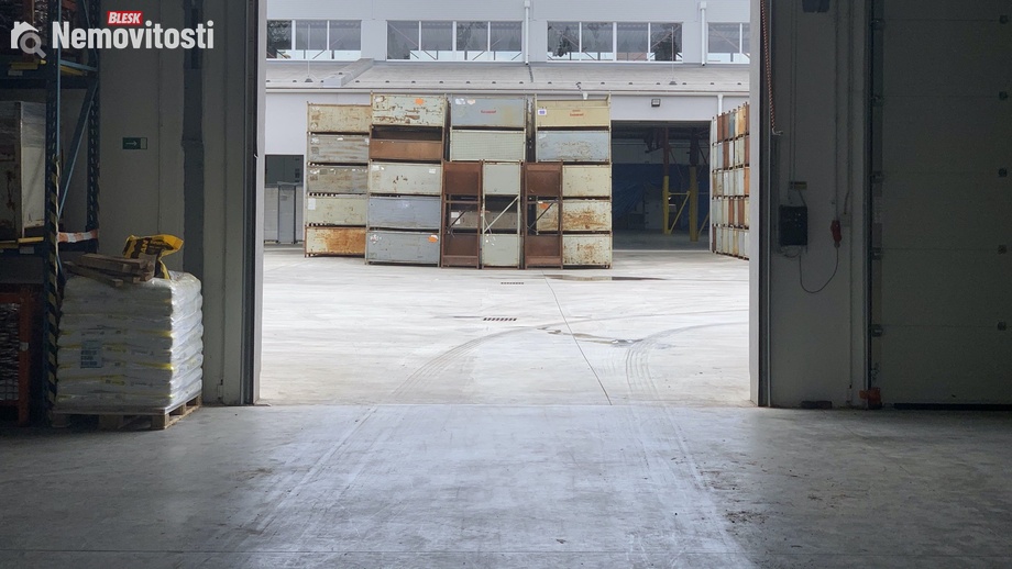 Pronájem skladu 4 000 m², Čelákovice