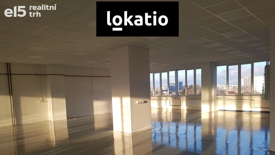 Pronájem skladu 830 m², Hradec Králové
