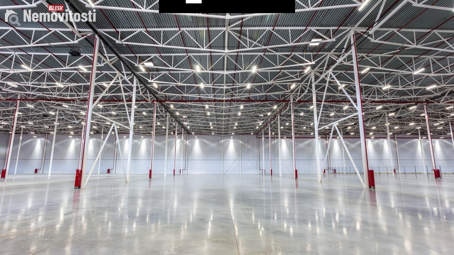 Pronájem skladu 14 000 m², Chomutov