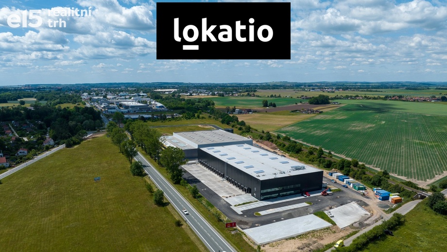 Pronájem skladu 2 806 m², Hradec Králové