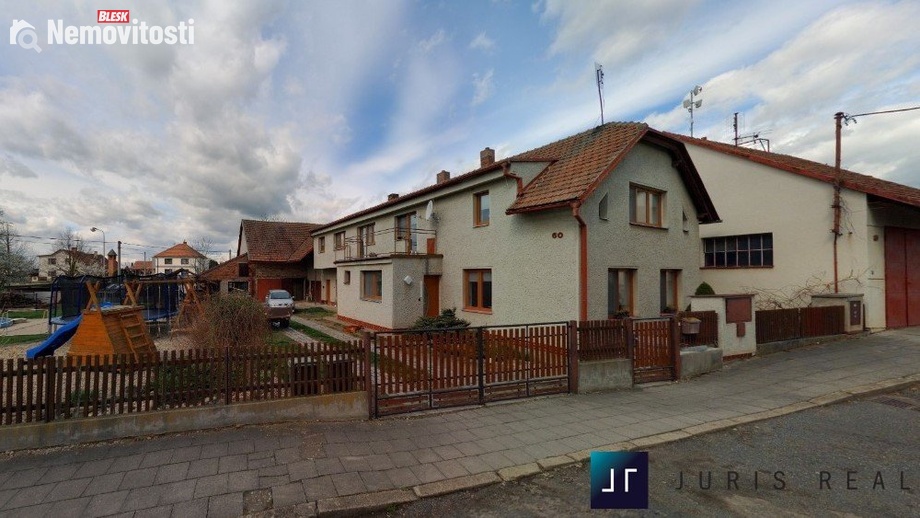 Prodej rodinného domu 300 m², Barchov