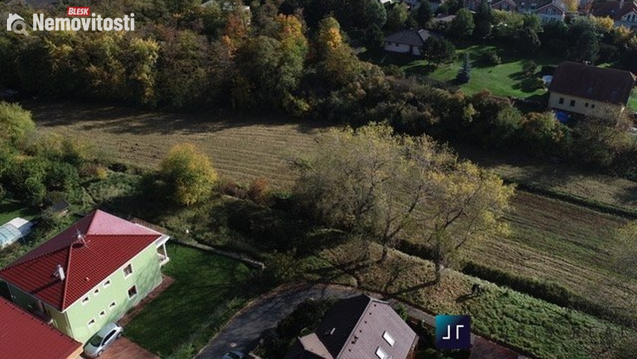 Prodej stavebního pozemku 733 m², Bašť