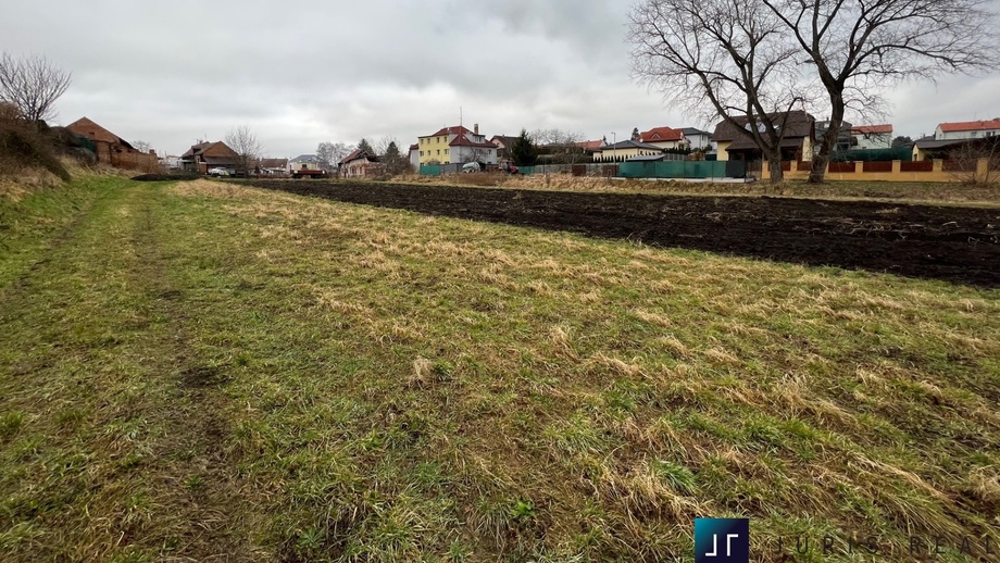 Prodej stavebního pozemku 1 069 m², Bašť