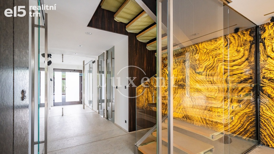 Prodej rodinné domy, 241 m² - Praha - Libeň