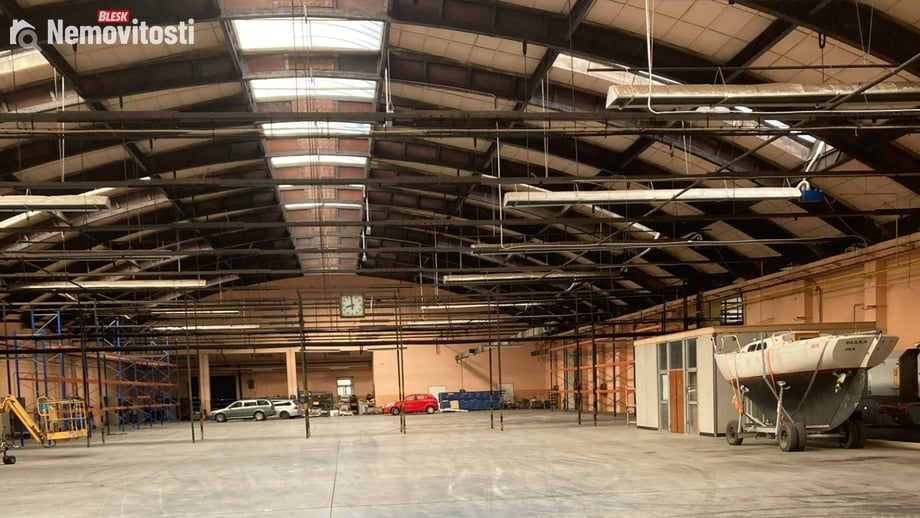 Pronájem skladu 5 000 m², Hrádek nad Nisou